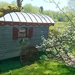 Roulotte Le Temps De Rever Bed & Breakfast Saint-Michel-sur-Meurthe