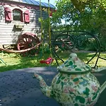 Bed & Breakfast Roulotte Le Temps De Rever 3*